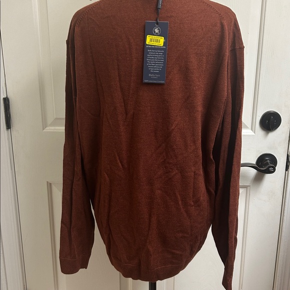 Hart Schaffner Marx Large Rust V-Neck Sweater, Extra fine Merino Wool, NWT - Picture 6 of 7